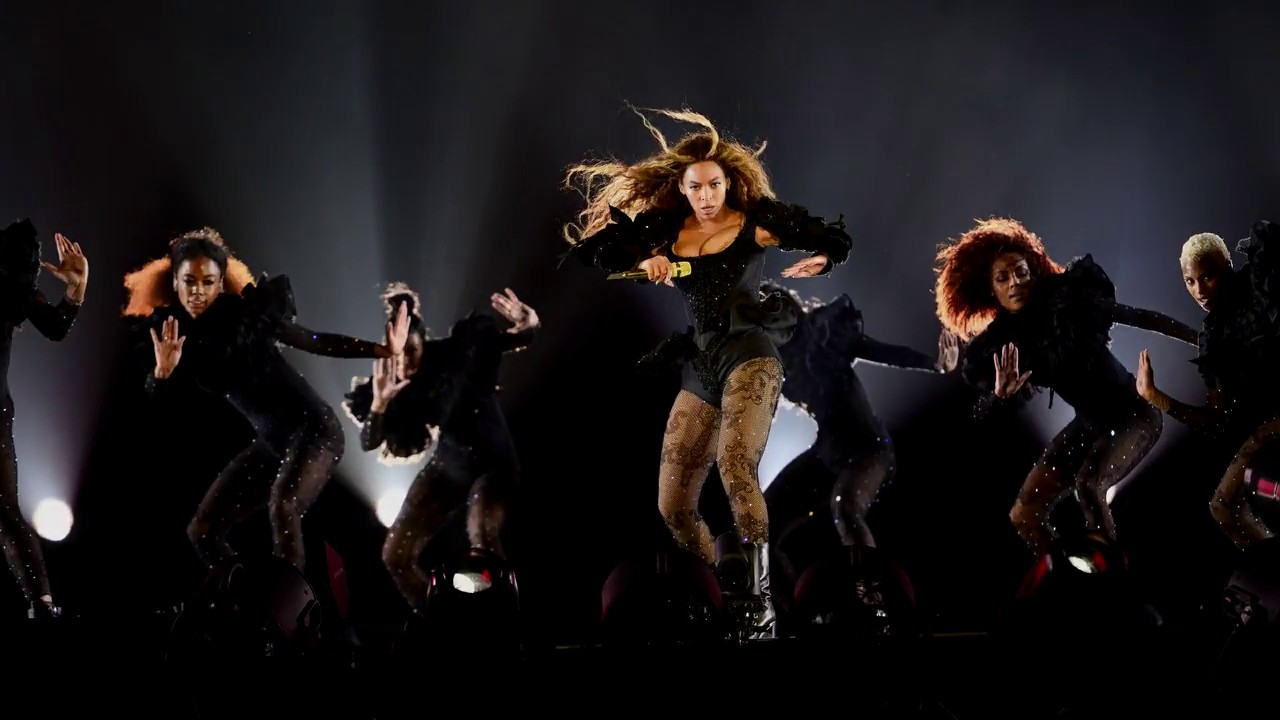 Beyoncé - Bow Down/Run the World (Girls) (Studio Version at The Formation World Tour) [Revamped]