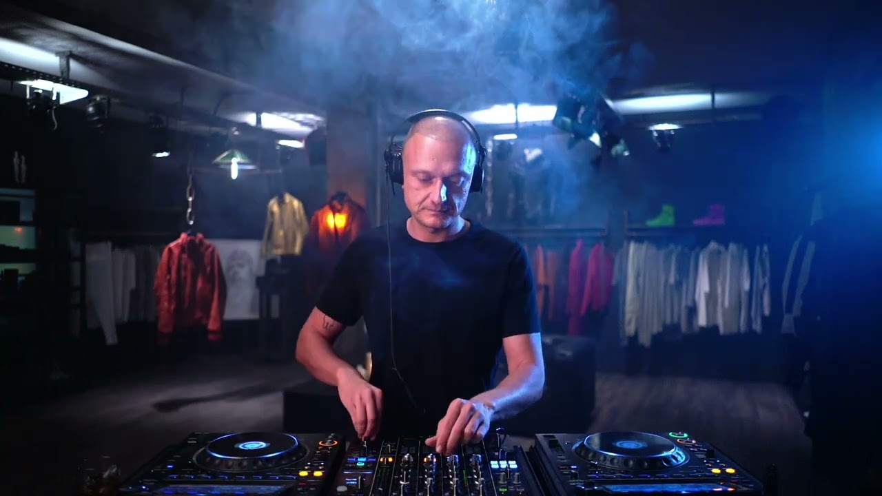 INN7.FM // YOTAM AVNI