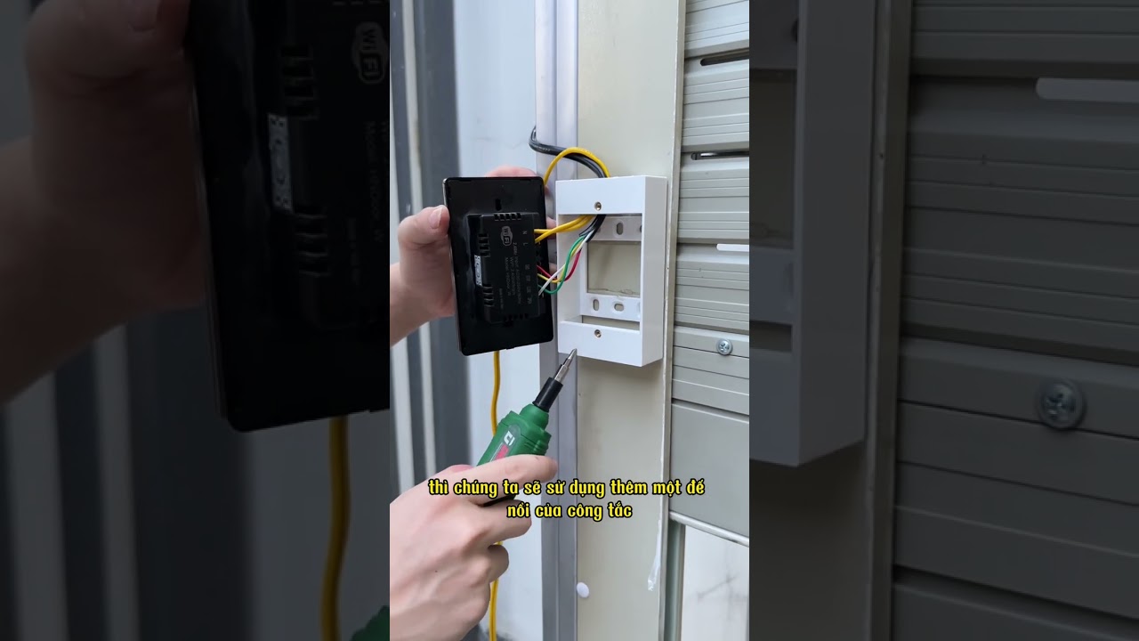 Hướng dẫn lắp đặt c&ocirc;ng tắc cửa cuốn th&ocirc;ng minh Datic Smart Door | 0899.828.643