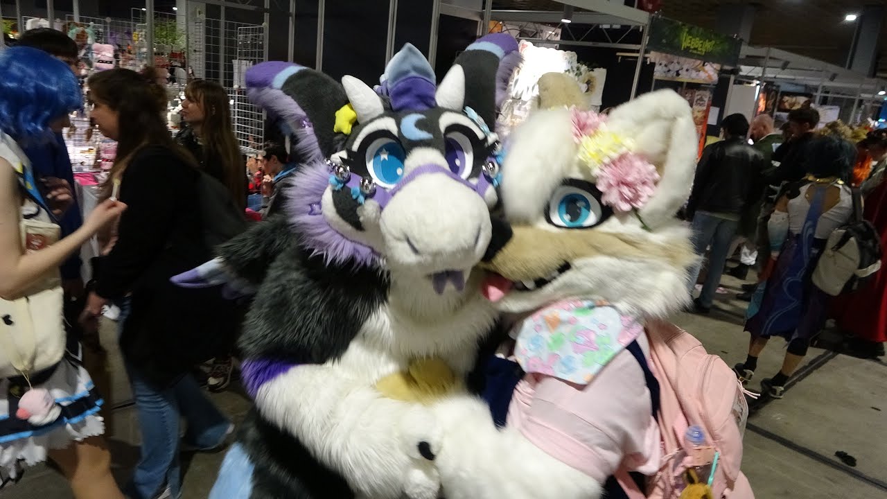 Happy moments with eclipse and mochi