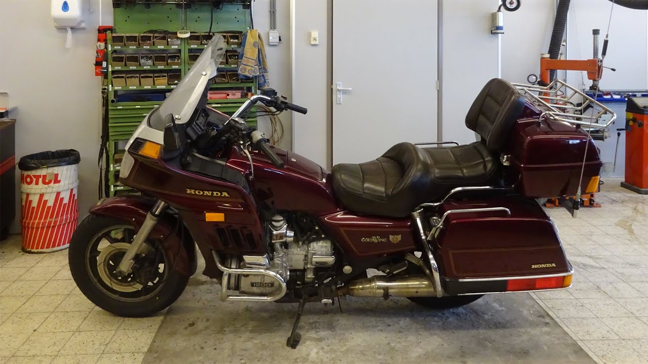 De GoldWing is klaar, tijd om te gaan rijden  (English subtitles)