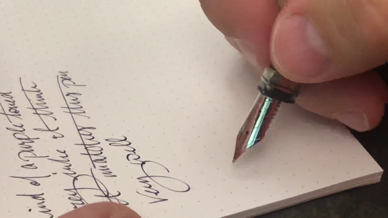 Omas 360 Grey Pearl with Medium Italic Writing Sample