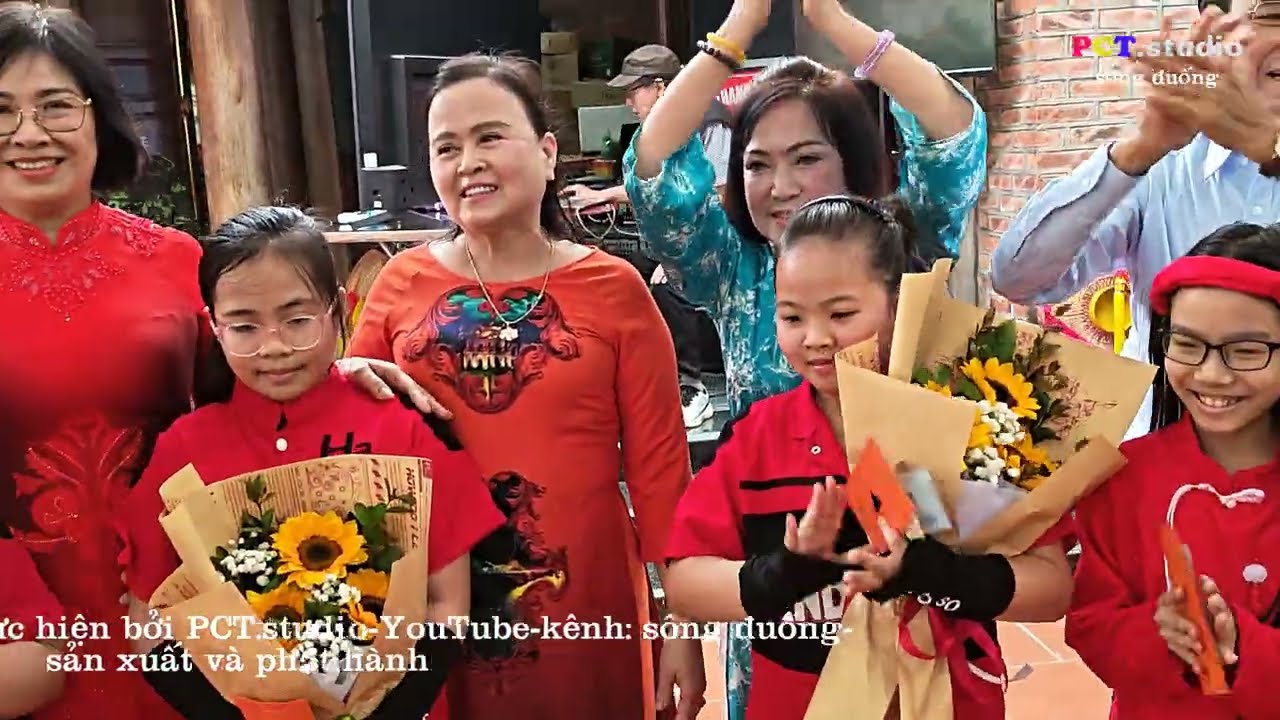 VŨ ĐIỆU CHÀO MỪNG2 ĐẦU XUÂN BÍNH NGỌ 2026