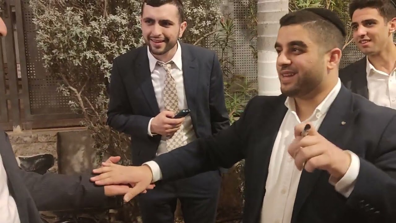 אלחנן משמרתי בשיתוף הקוסם בינימין שעיו בקסם מטורף תראו עד הסוף חובה צפיה