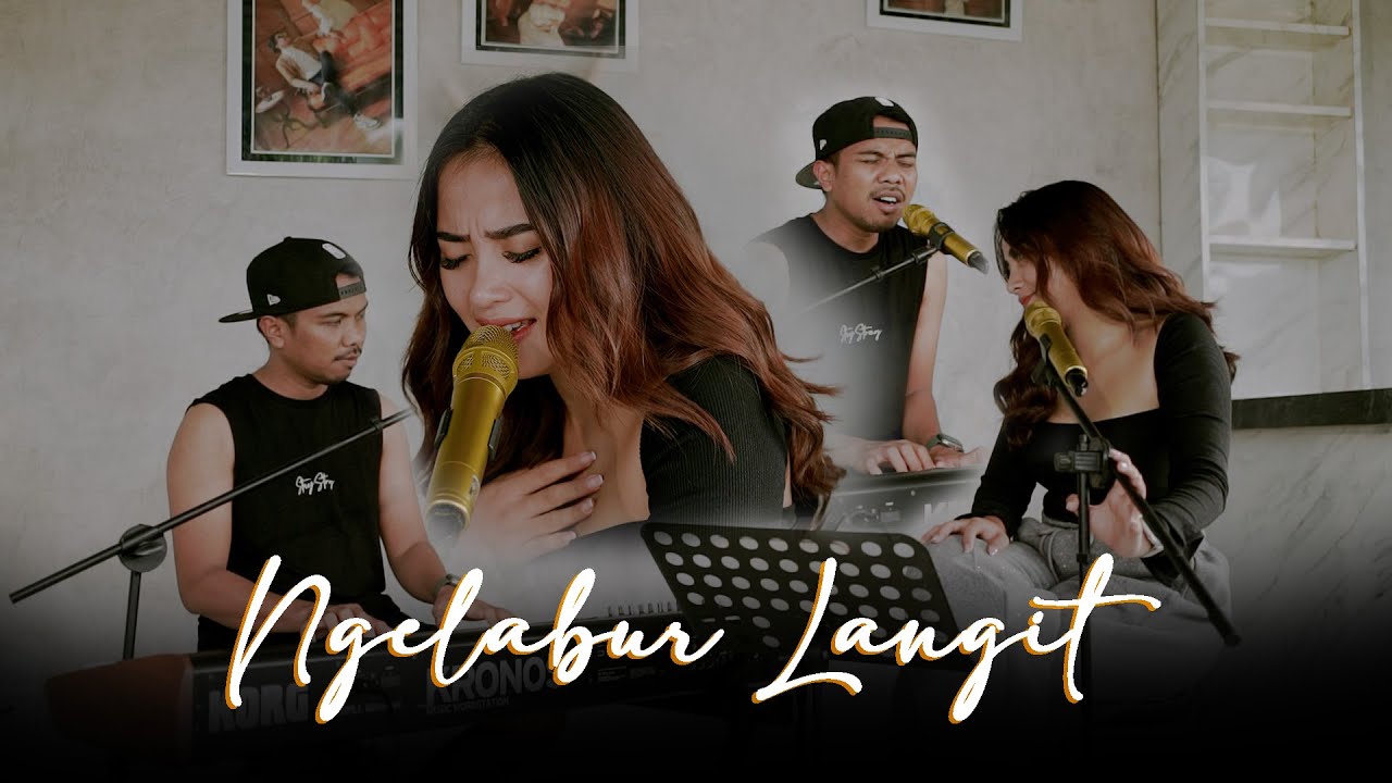 Dini Kurnia feat. Mufly Key - Ngelabur Langit (Official Music Video)