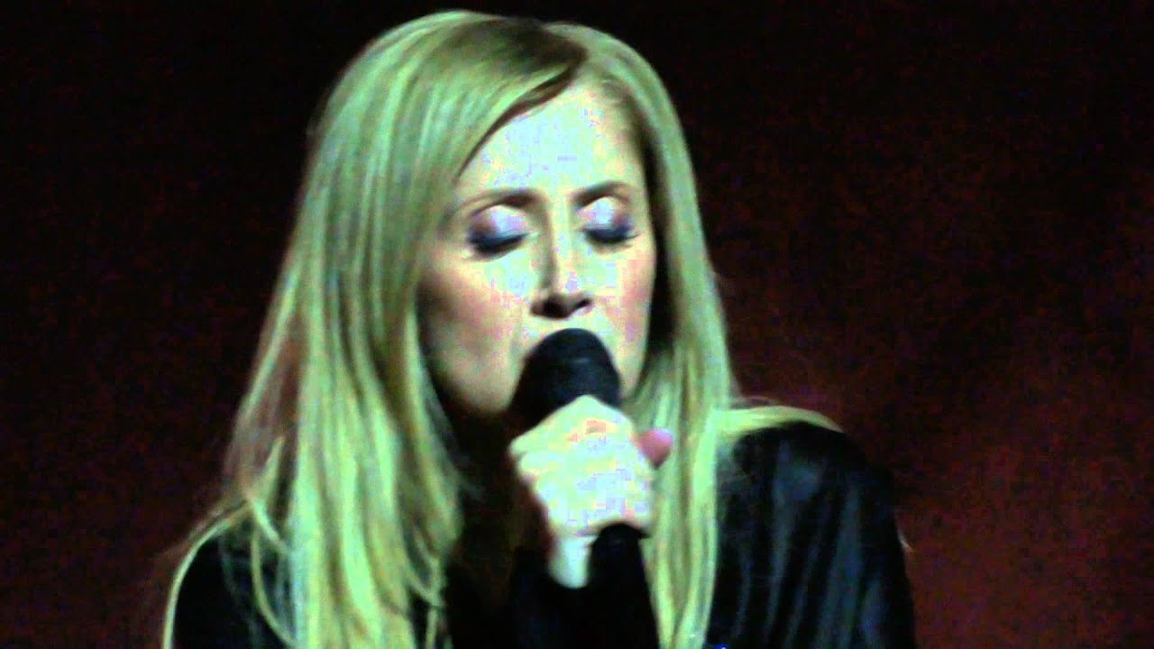 Lara Fabian - Alfonsina y el mar (Helsinki - 24.04.2015)