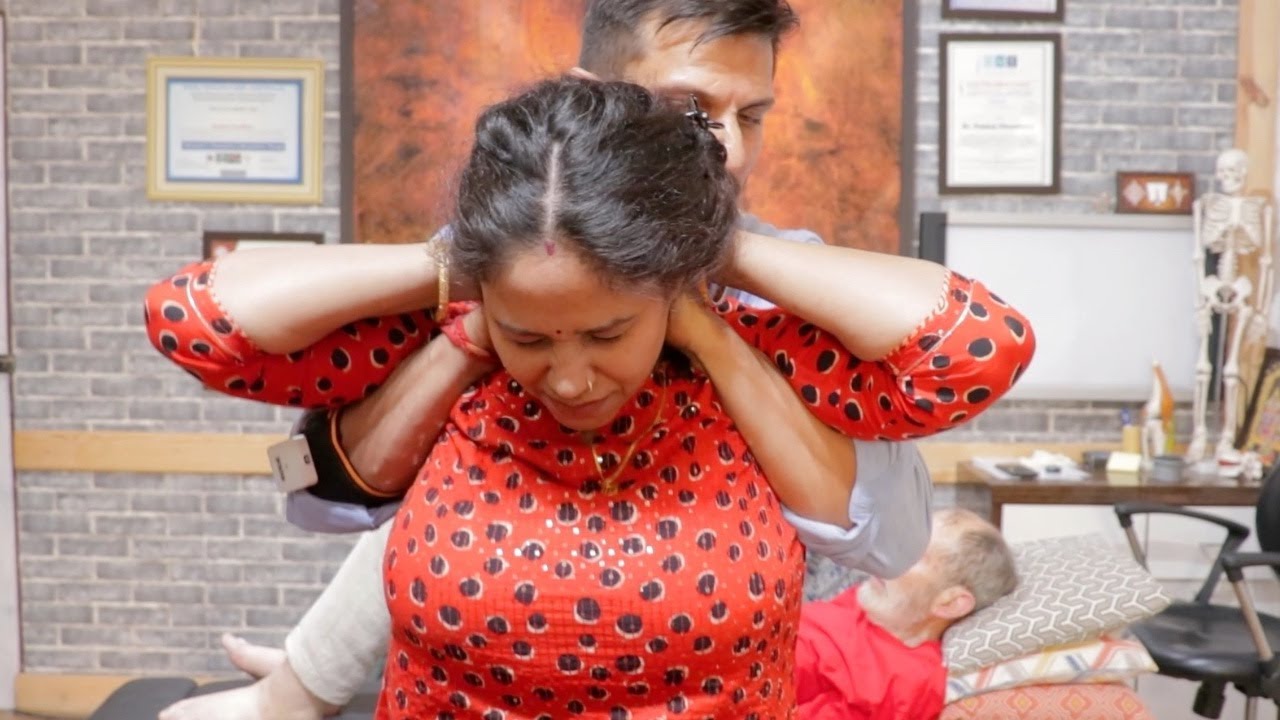 Chiropractic Adjustment for Neck and Back Pain| Best Chiropractor|