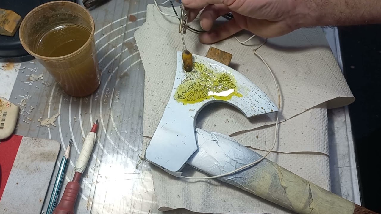 Etching/engraving/customizing an axe (no comentary) part 2