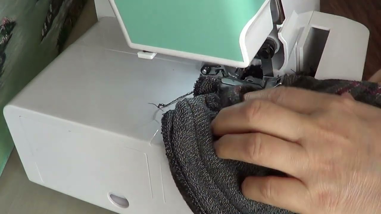 İki ip overlok ile jile yakası nasıl dikilir? | Yaka dikişi