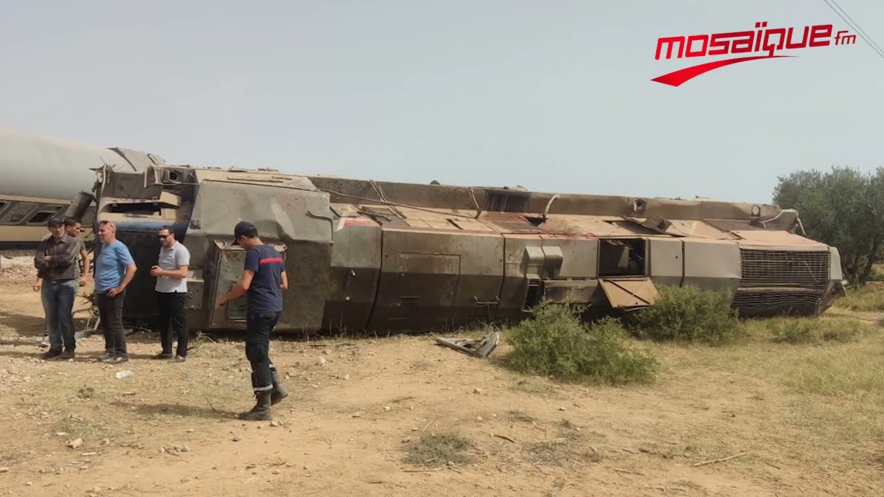 مساكن: وفاة شخصين وإصابة العشرات في انقلاب قطار