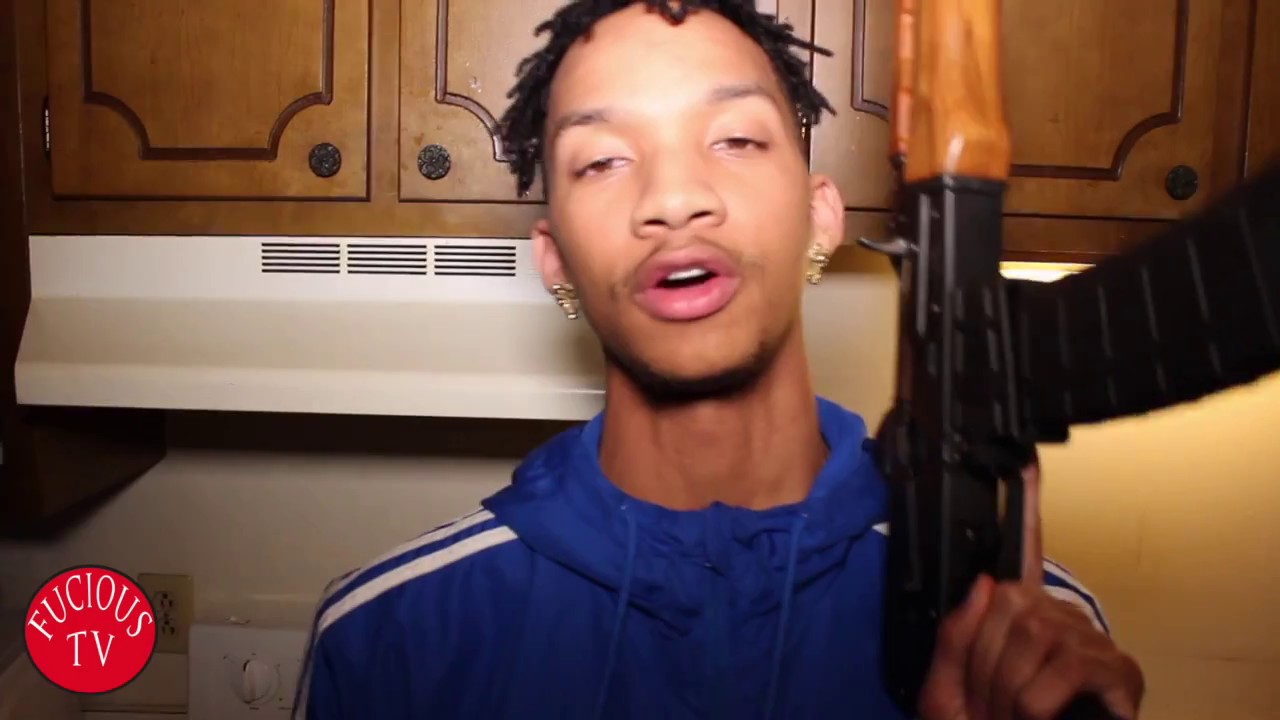 Fucious Tv Pulls Up To The Trap In Salisbury, Nc With Stunna & The Gang