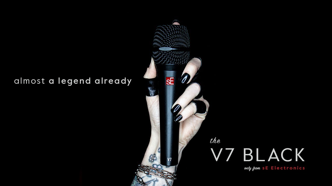 Sammi Doll and the V7 BLACK Dynamic