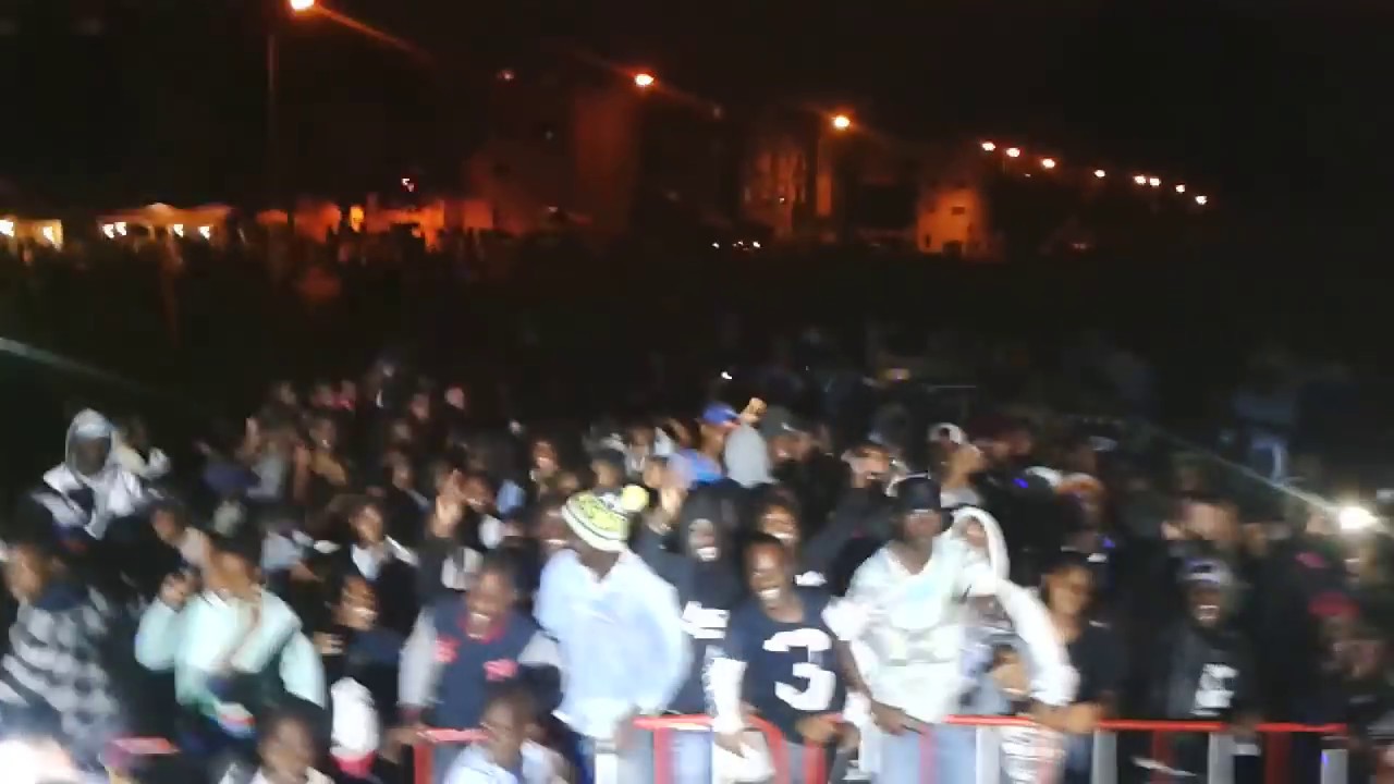 Dj Firmeza - Festival Bairro e o Mundo (Quinta do Mocho) 2014
