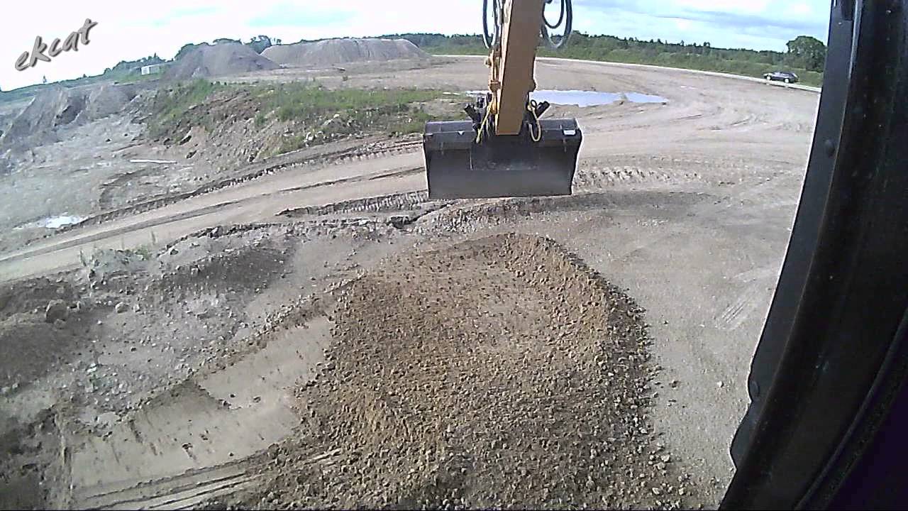 Делаем съезд в карьер. CAT 320EL.