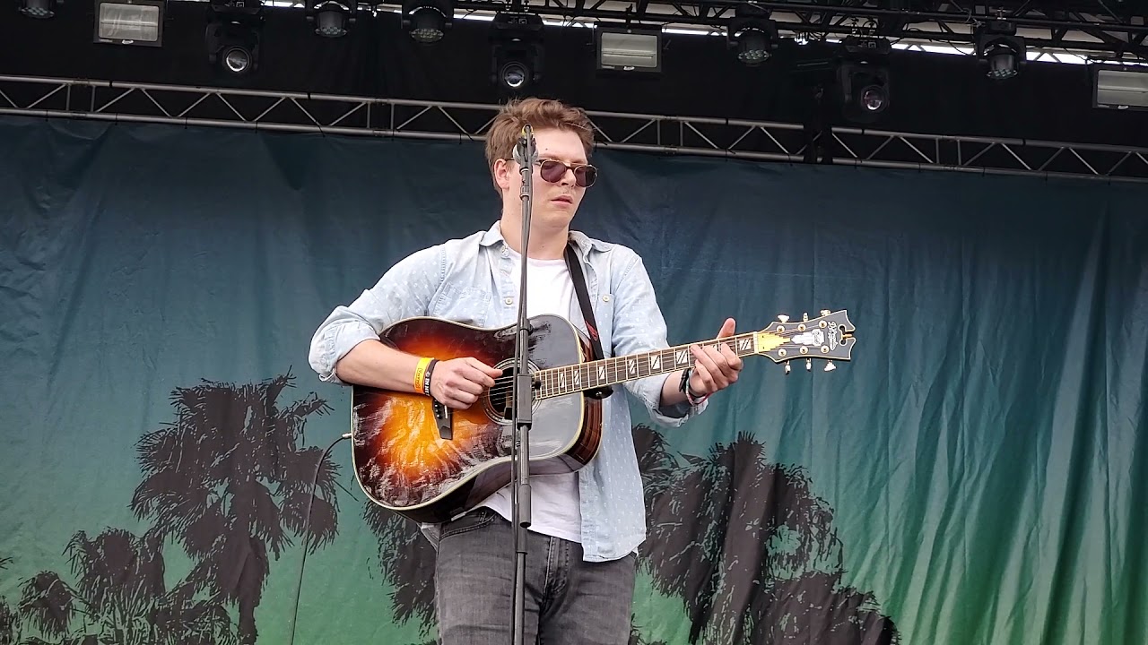 Kevin Garrett covers 