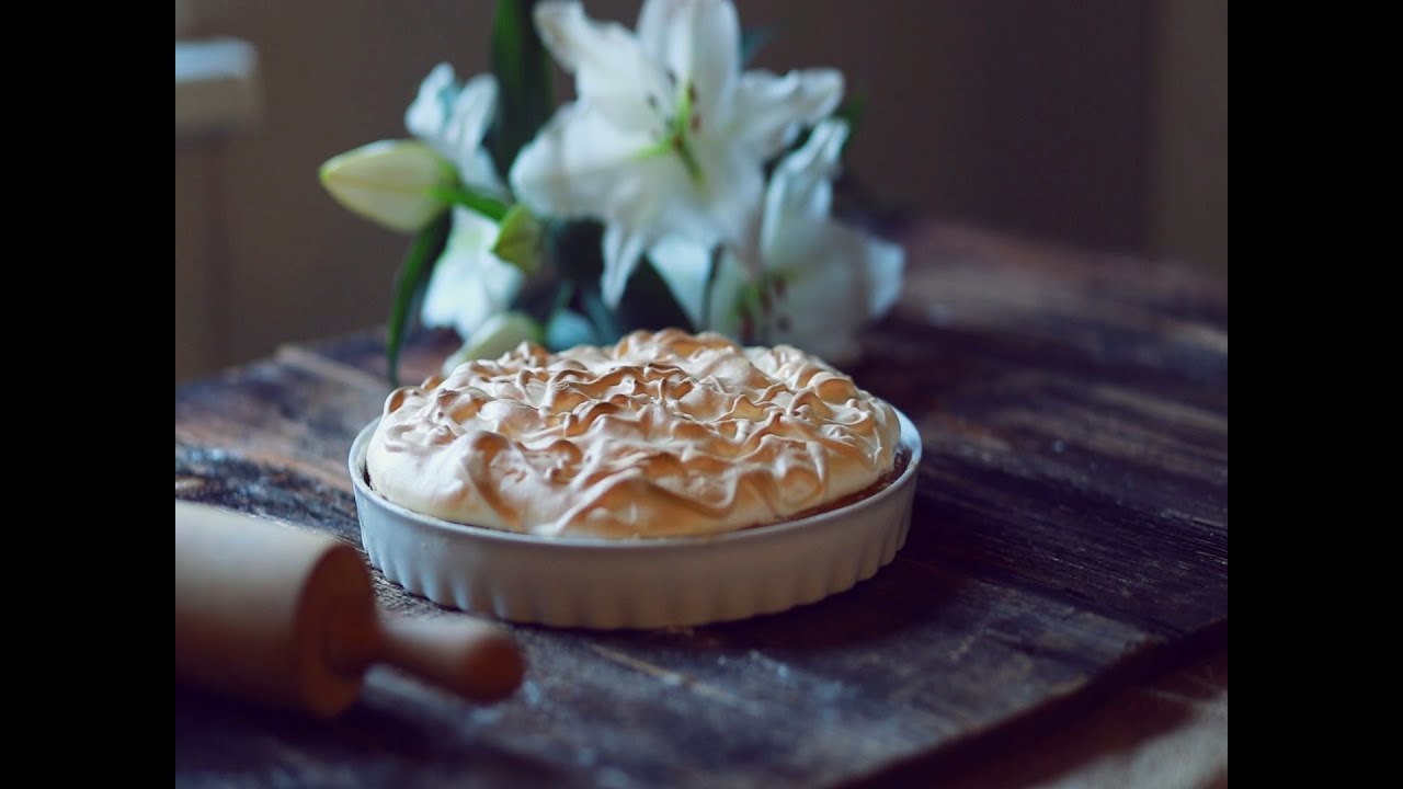 Tarta cytrynowa z bezą - Oven Tales