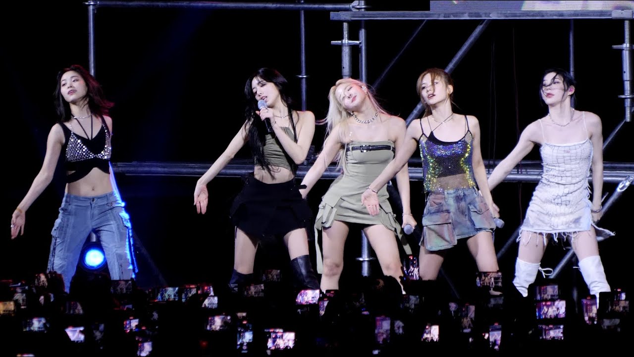 230510 있지 (ITZY) 'WANNABE' 4K Cam (수원대학교축제)