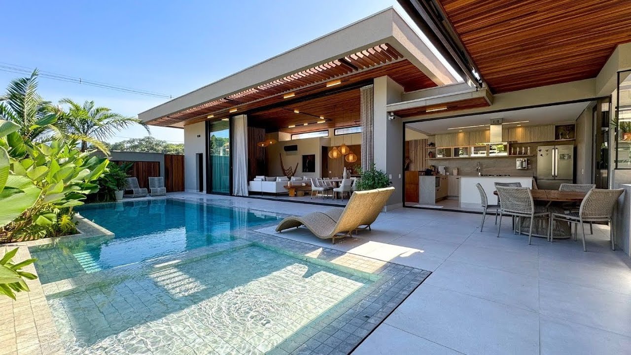 Casa térrea com 5 suítes | Riviera de São Lourenço | CA0403