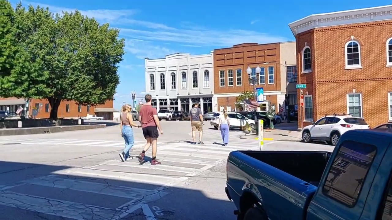 Watch this before moving to Columbia, Tennessee!