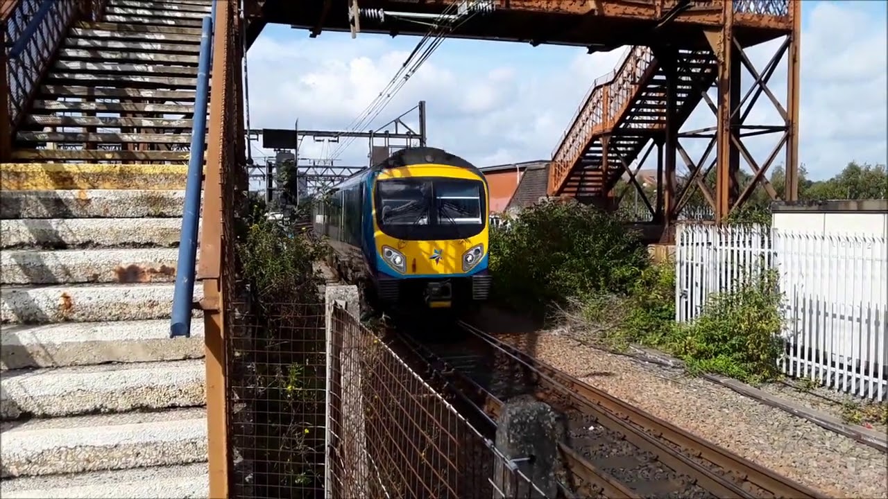 Trains at: Ardwick, WCML, 12/09/2020