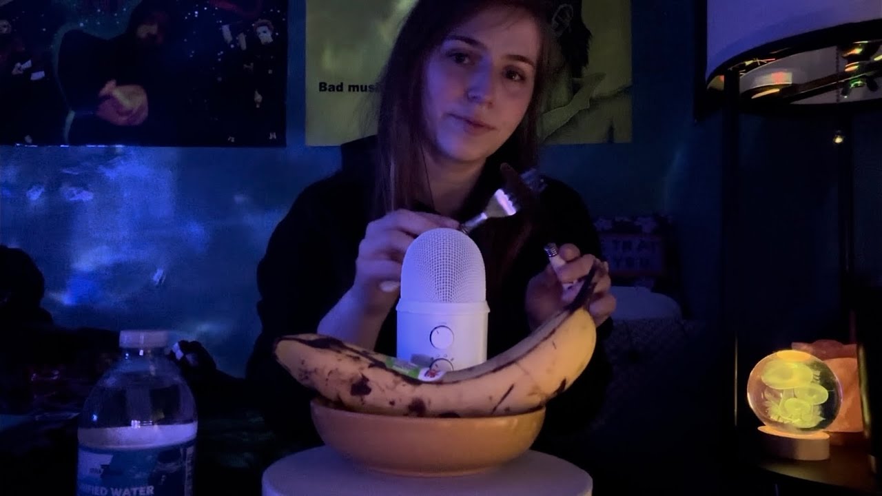 🍌🍽️ Clean & Classy Banana Eating | ASMR | No Talking