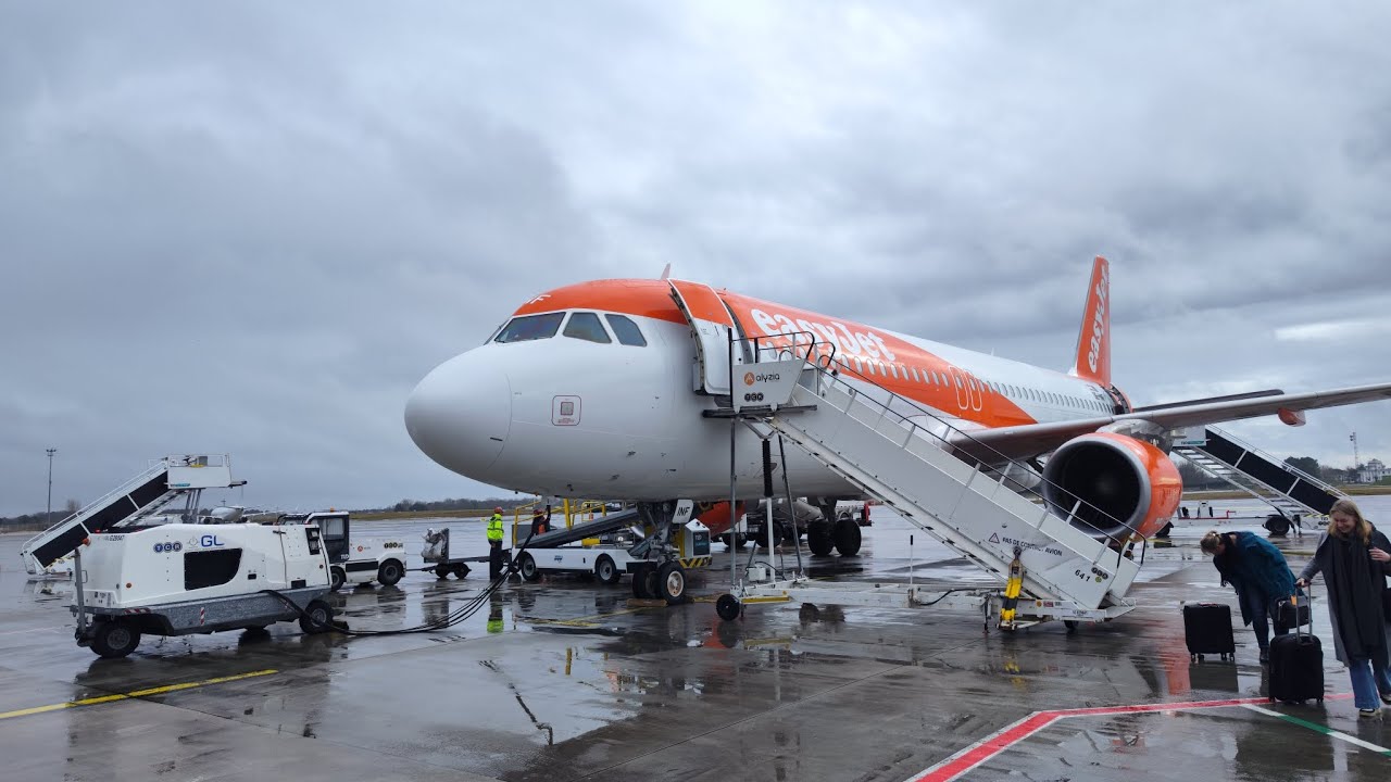 EasyJet Airbus A320 Berlin Německo/Germany - Bordeaux Francie/France. (Take off - landing)