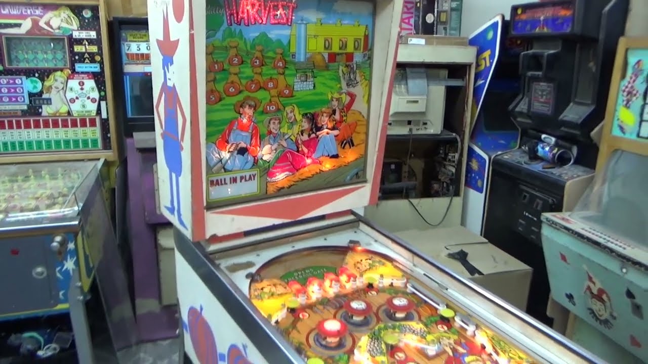 Bally's 1964 Harvest Pinball Was Rigged!  Crazy Design...
