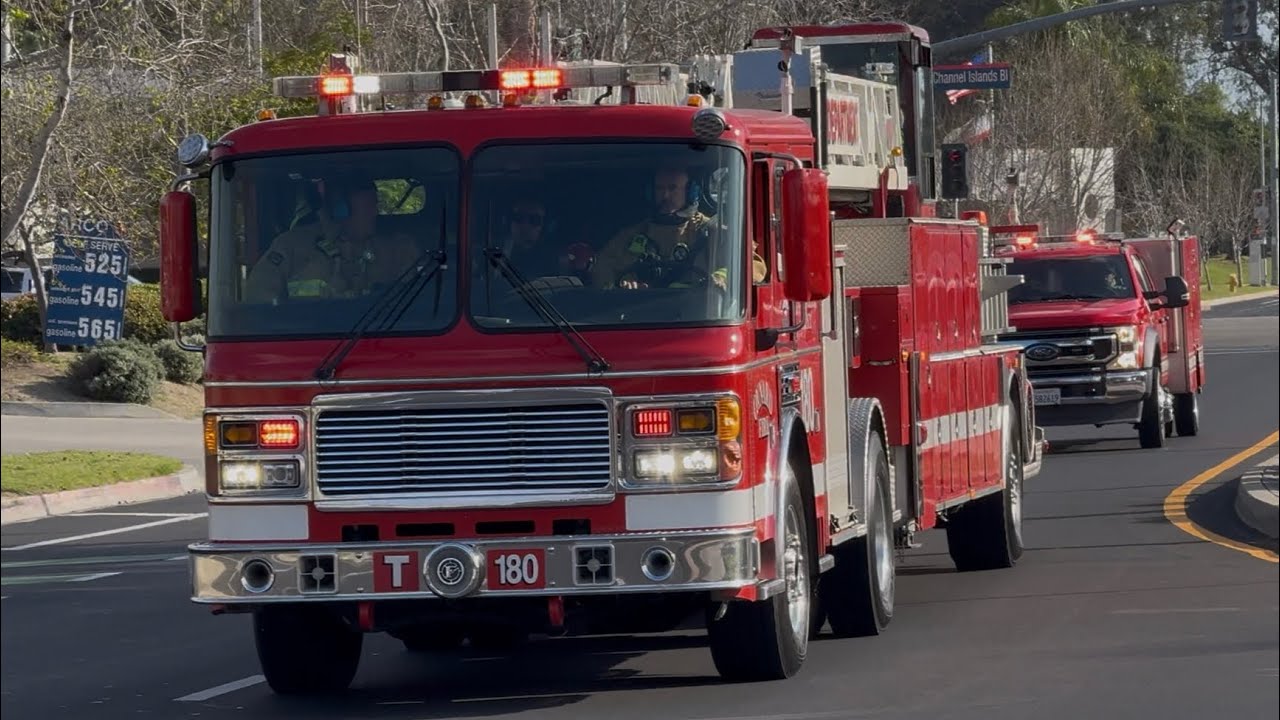 Oxnard Fire Department Station 68 Responding Code 3 to a Working Structure Fire 