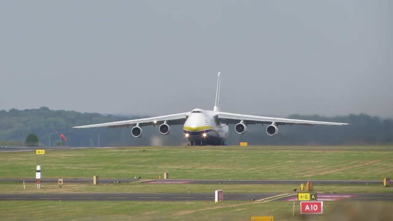 Antanov An-124 takeoff from East Midlands Airport