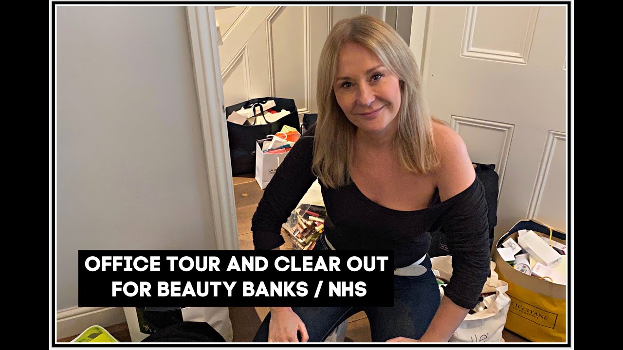 GUIDED TOUR OF MY HOME OFFICE (BEAUTY BANKS NHS CLEAR OUT)