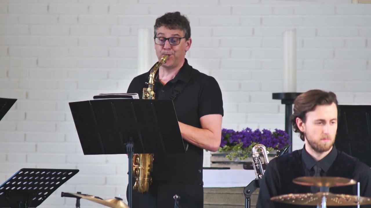 November Spring - Saxophonquintett QWAIN & Drums