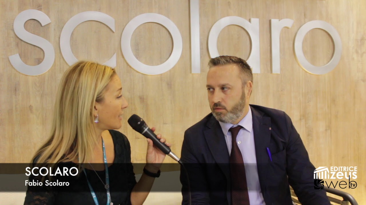 I nuovi ombrelloni a braccio di Scolaro presentati a Host 2017
