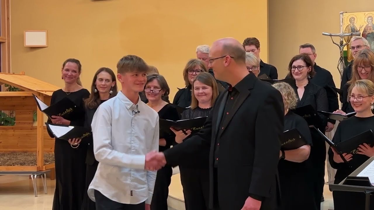 Freddie Simpson (13 yr) and Robert Lewis sing O Little Town (Bob Chilcott)