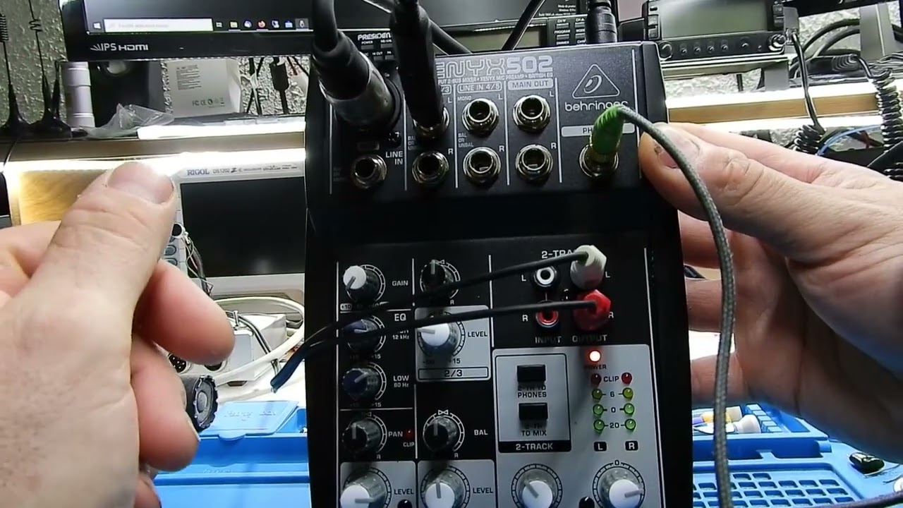 Revisión mesa de mezclas XENYX 502