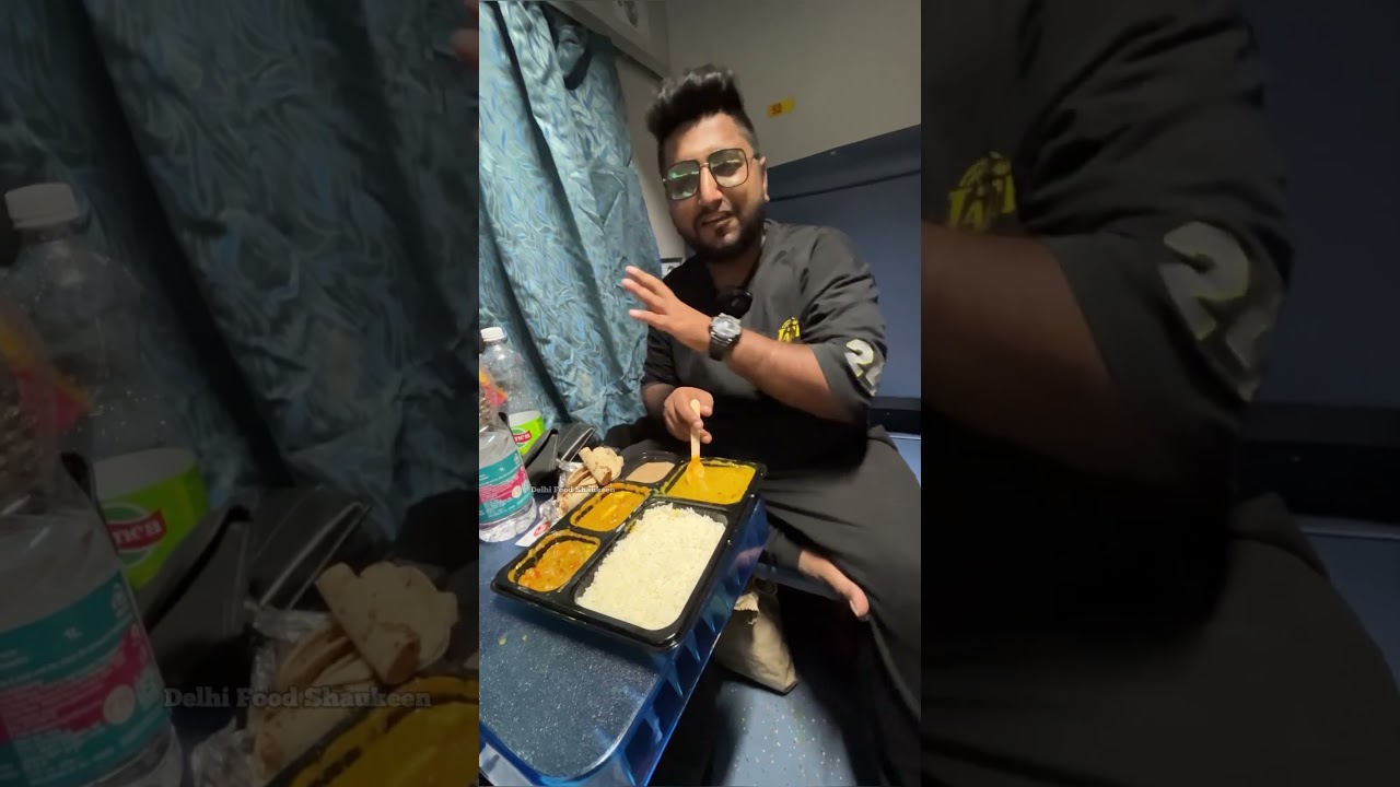 Exposed Railways Food #ytshort #indianrailways #irctc #railway #streetfood #foodshorts