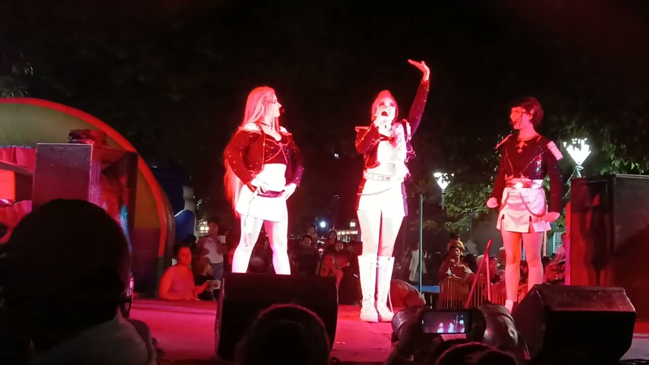 Las guerreras k-pop en la plaza de tapiales 08/02/2026