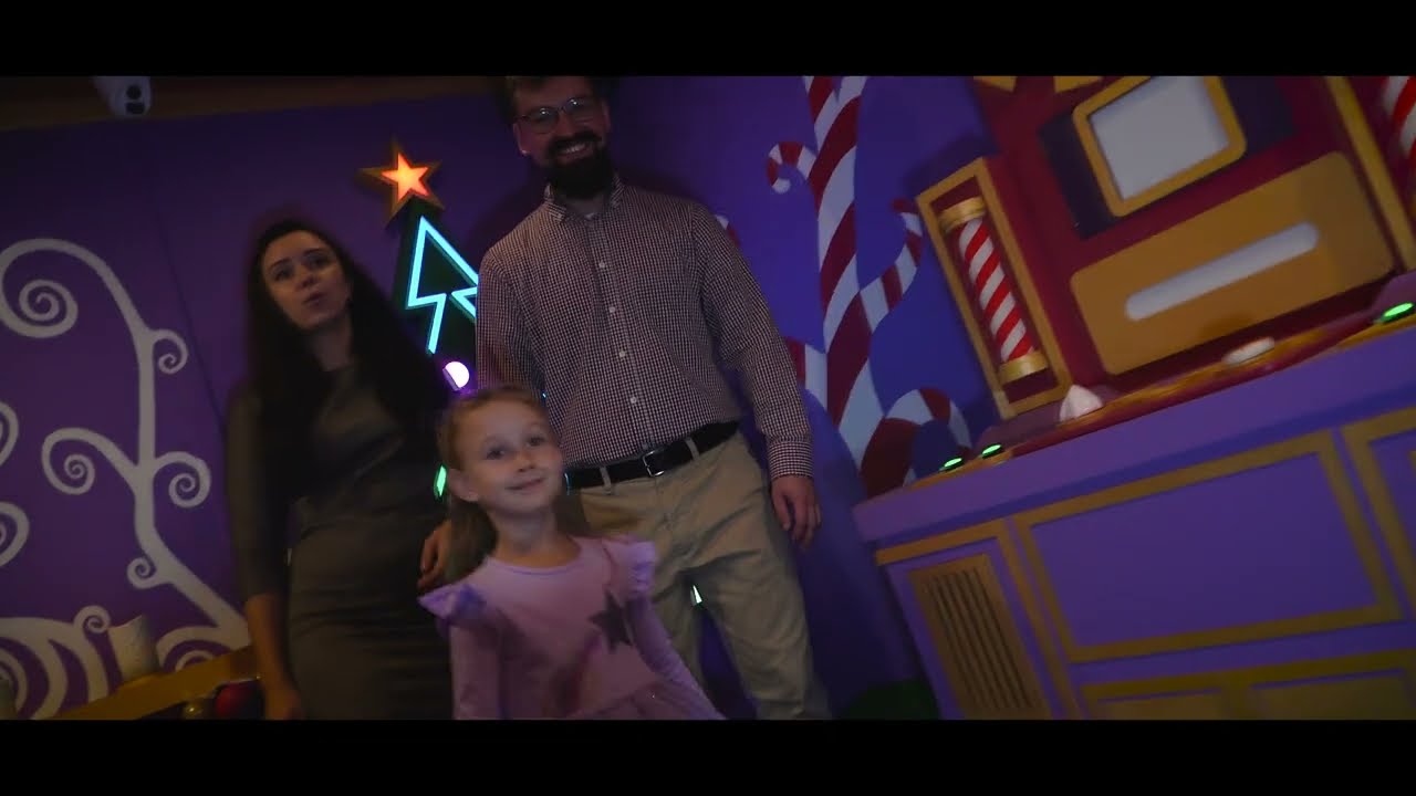 PROMO Candy Factory kids-friendly escape room by A+ Props