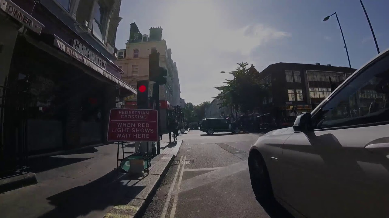 A guide for beginner cyclists in London. Cycling from West to East without using roads.