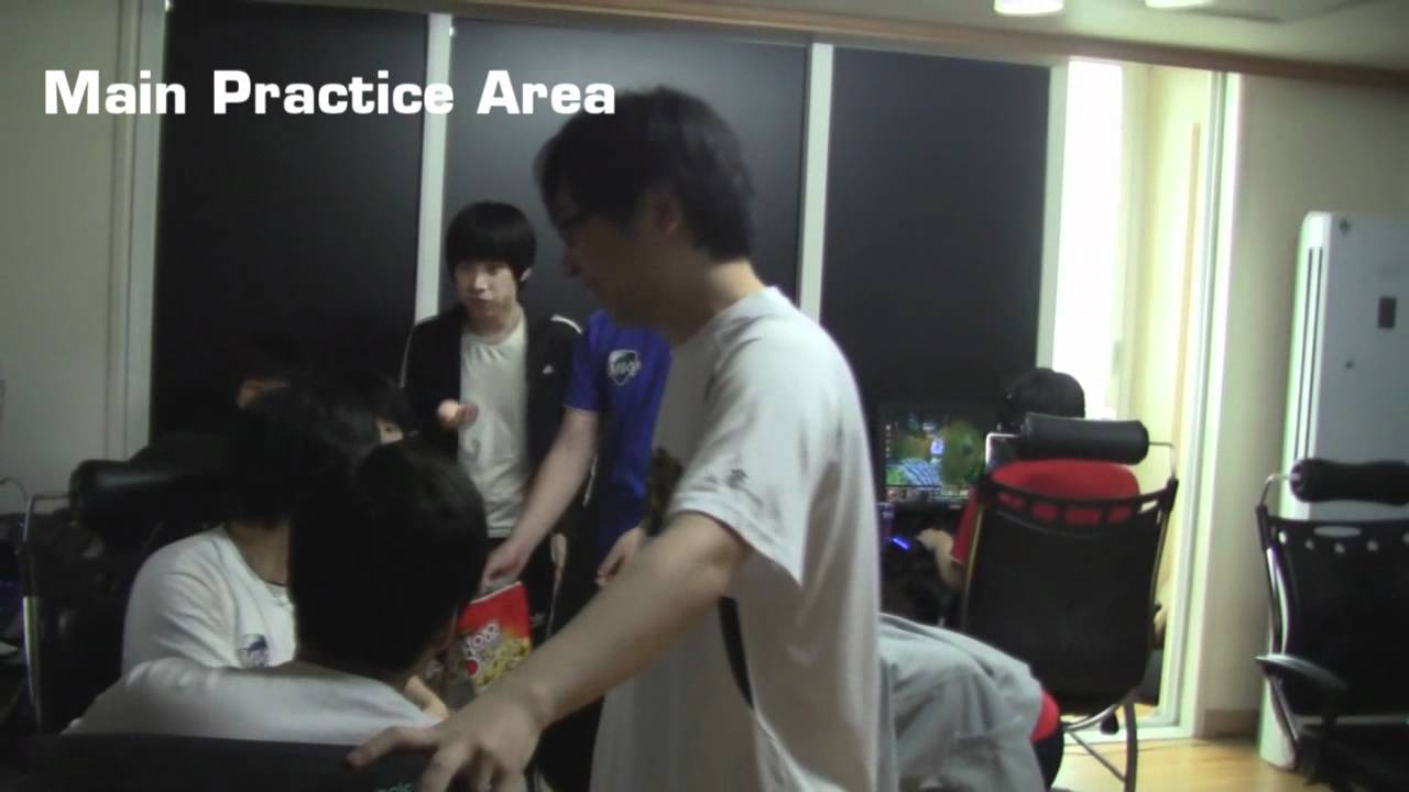 Tour of MVP League of Legends Pro Gaming House