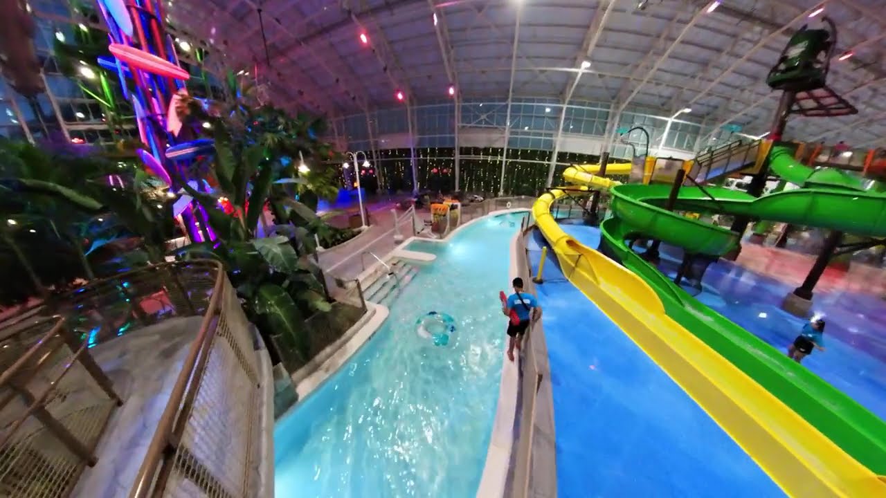 Walking tour: Island Waterpark at Showboat in Atlantic City 360 Night 4K Shot