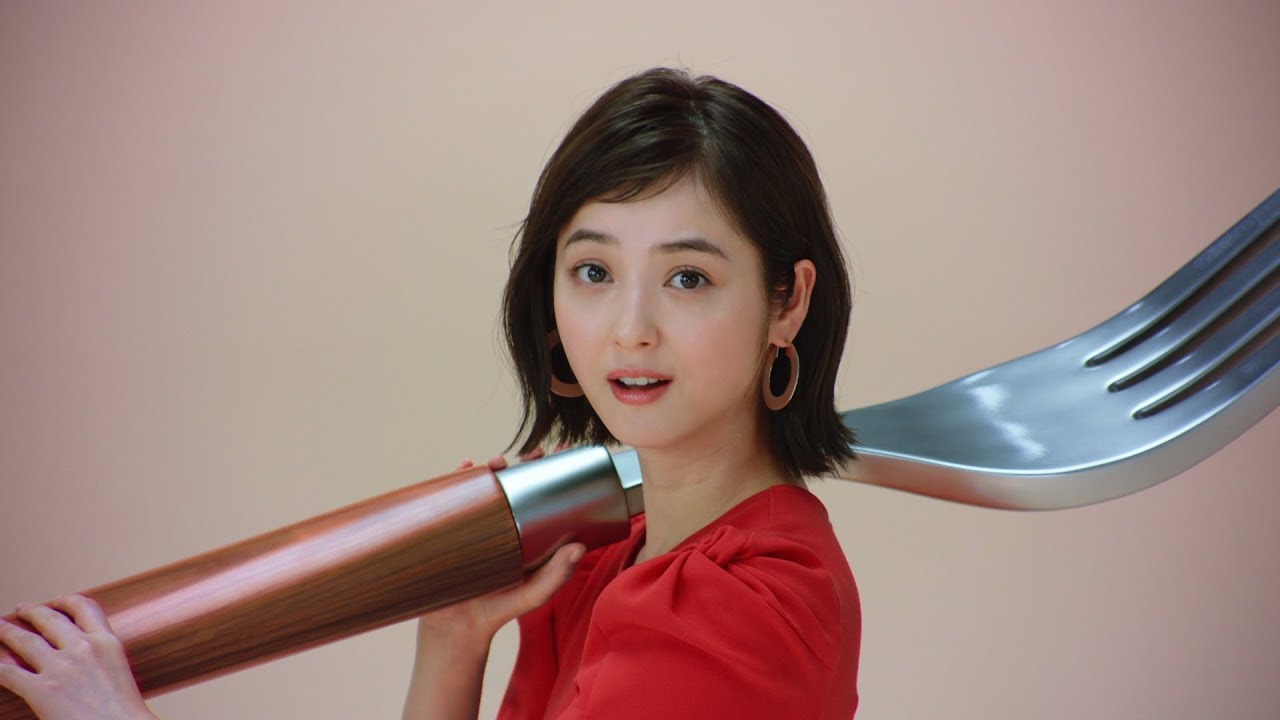 矢沢永吉の長女・矢沢洋子、佐々木希出演のCMソング担当　「ヨーコ」つながりで「港のヨーコ・ヨコハマ・ヨコスカ」替え歌　「menu」 新TV-CM『食べる時間篇』『何でもいいや篇』『ランチのためだよ篇』