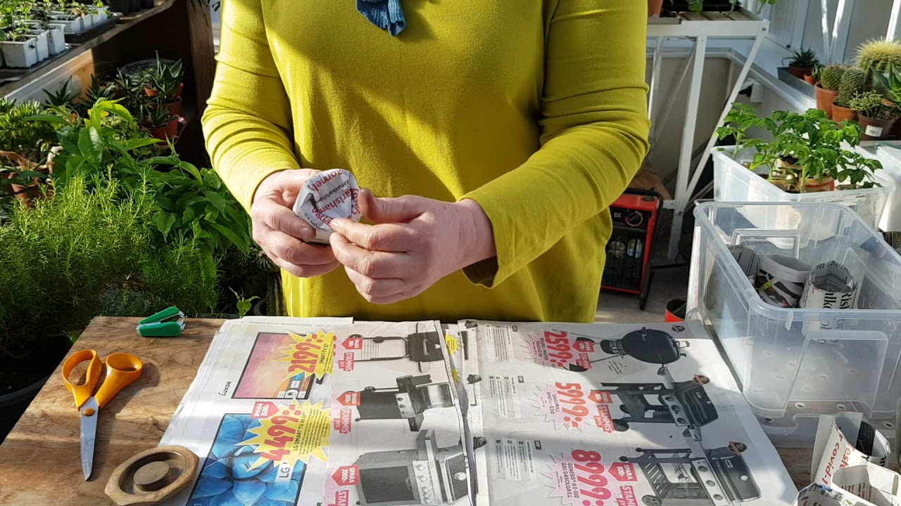 Göra små papperskrukor med hjälp av krukmakare