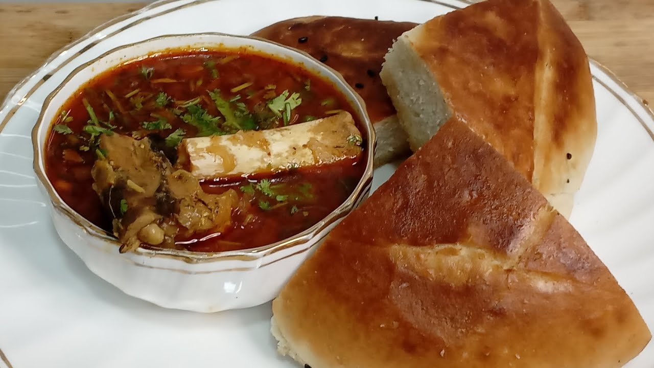 Hyderabadi Famous Breakfast Nihari Kulcha #  Recipe # Mutton Paya Soup# TasteOfHyderabadiPayaRecipe