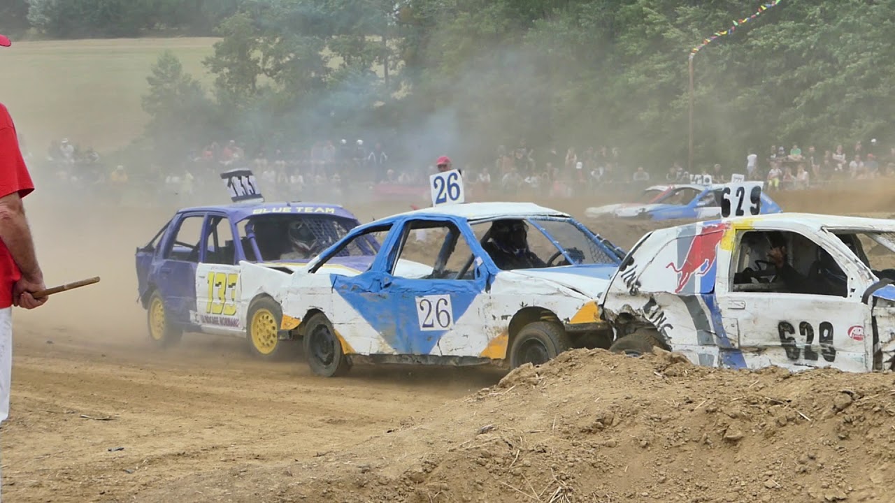 Stock-cars de Neuvy-en-Mauges (17) dimanche 29 juillet.