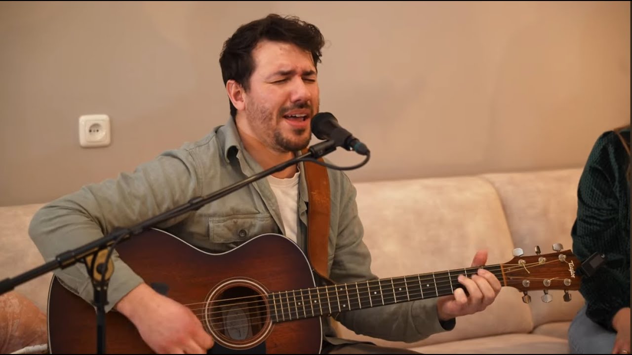 Worship in de Woonkamer | Elke andere naam vervaagt + Ik verlang naar U