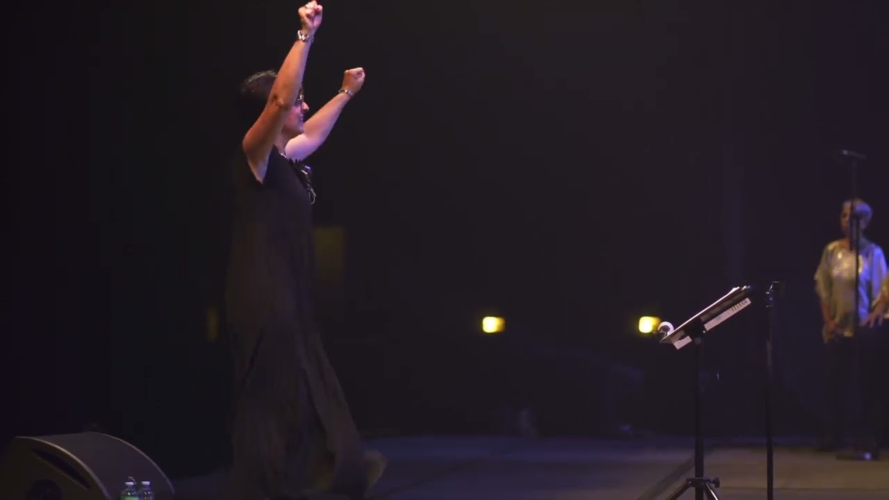 En apesanteur par le Choeur du Sud Zenith de Pau
