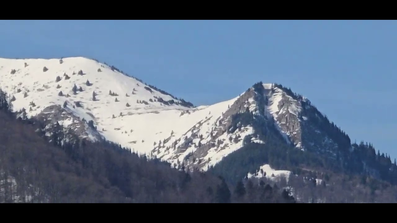 Lacul și barajul Siriu 