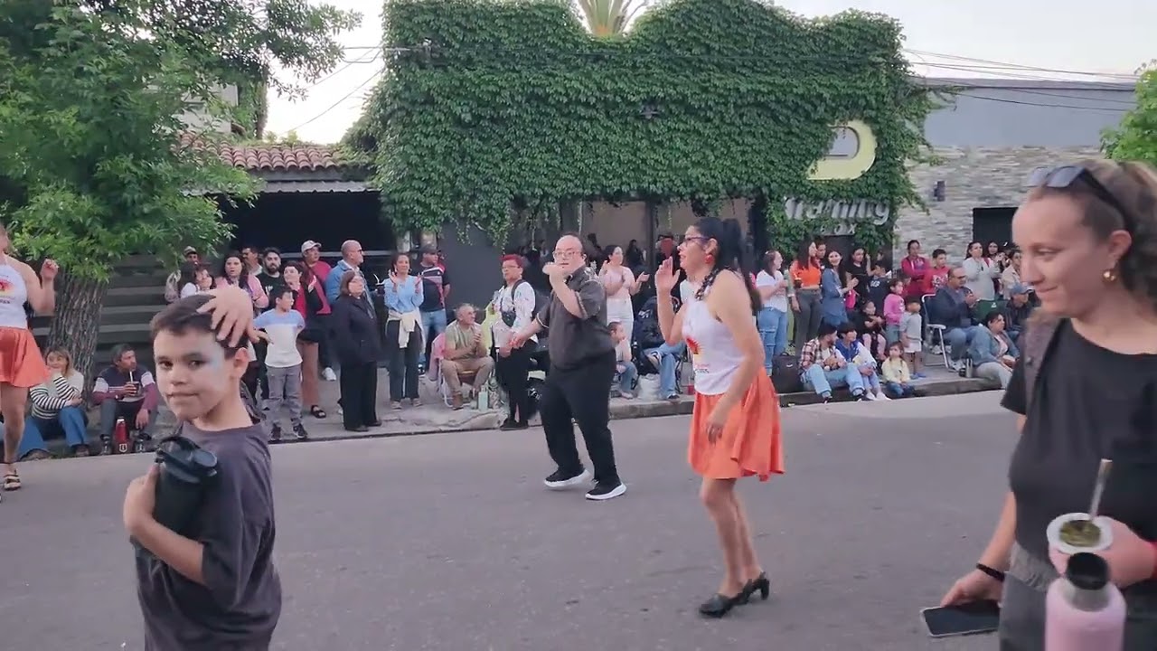 Desfile De Primavera Durazno 2025