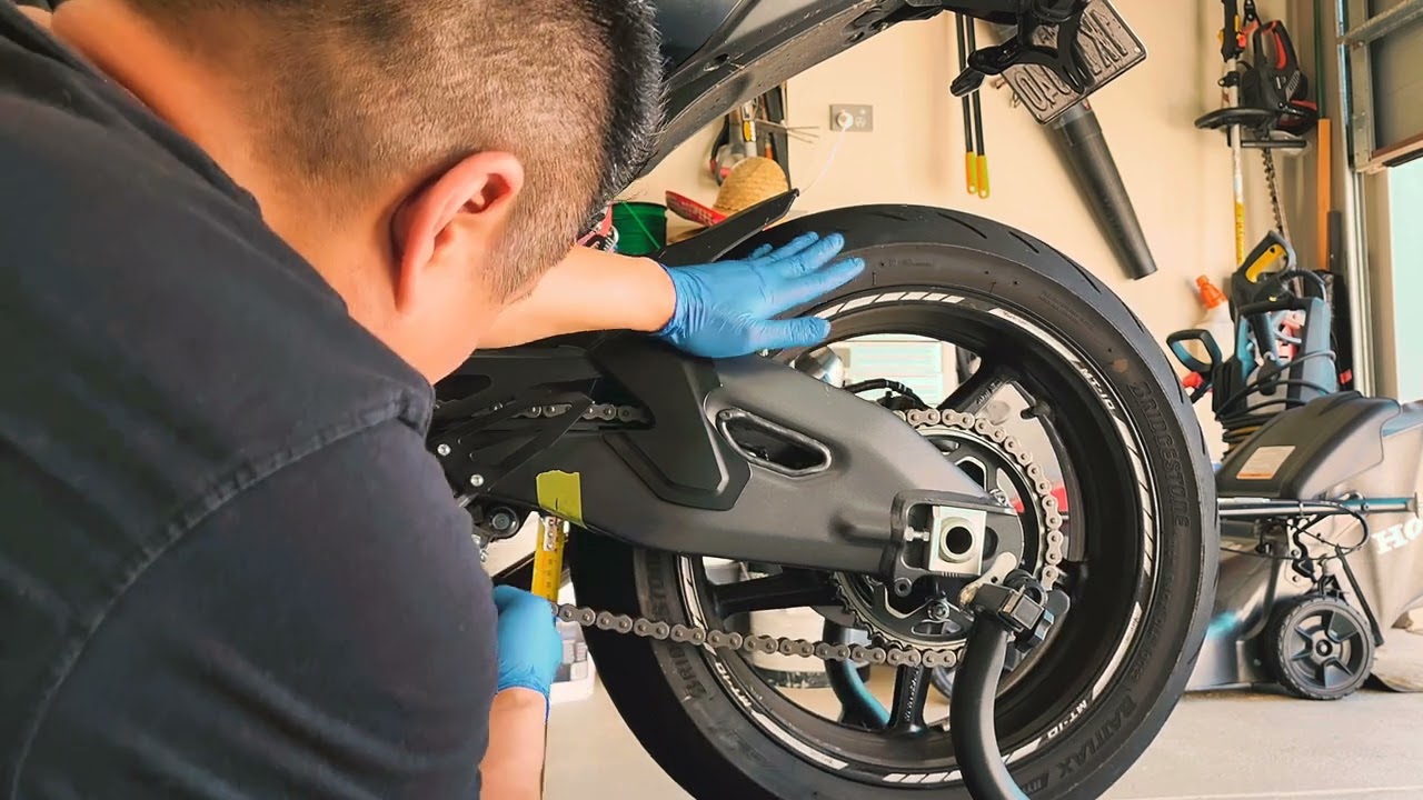 2022 Yamaha MT10 Chain Adjustment