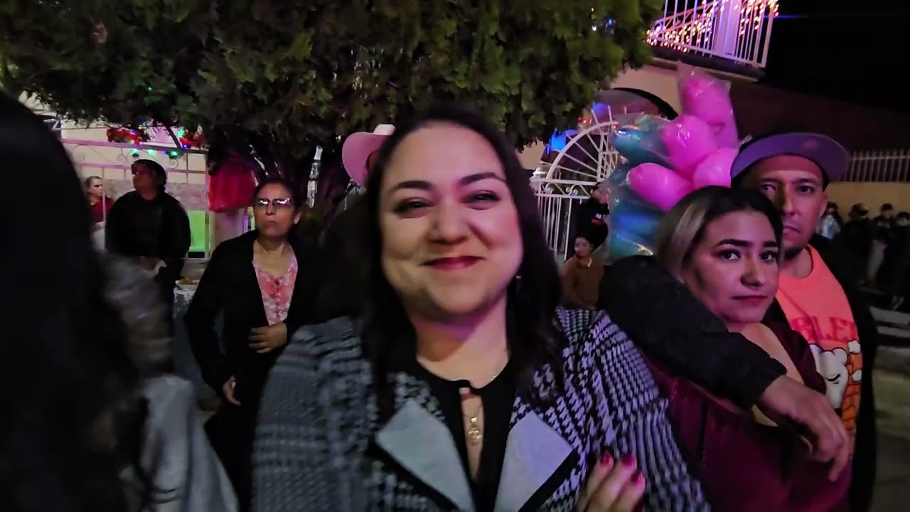 Bailando en Romero de Guzmán Michoacán durante la fiesta de Navidad. Video 2 @cotidiano399